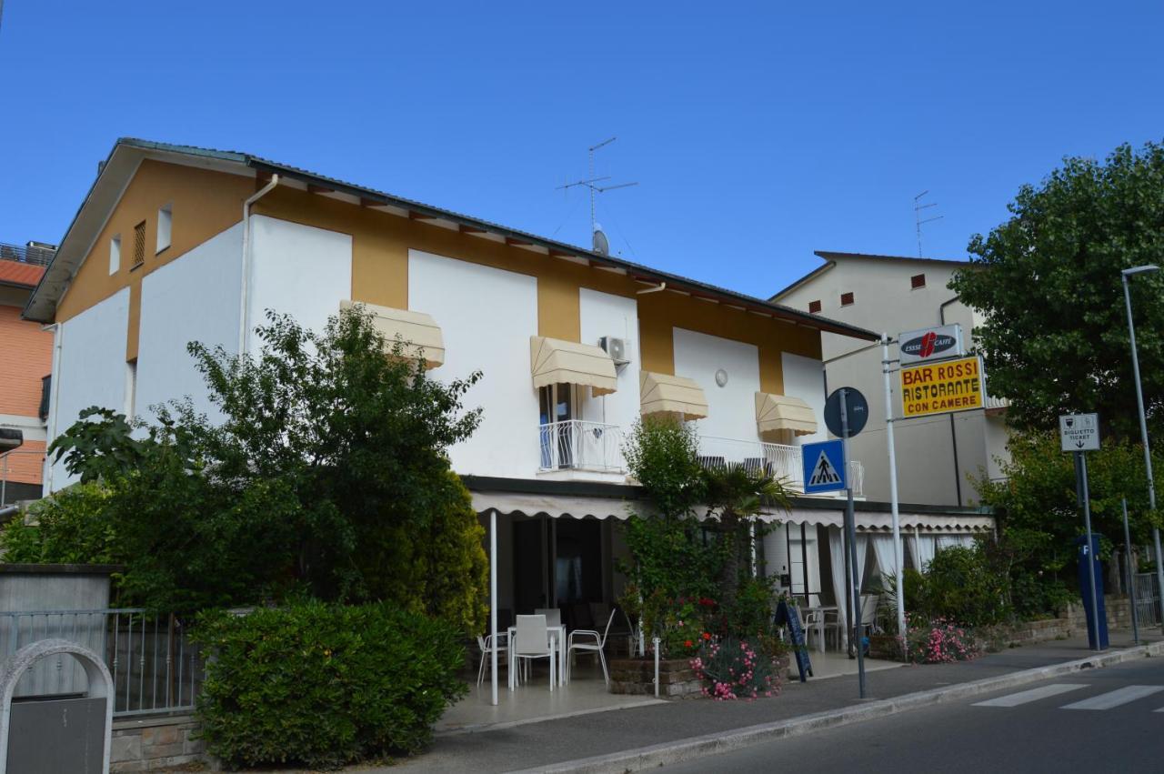 Rossi Hotel *